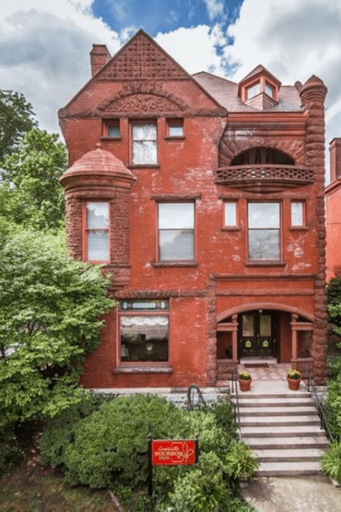 1888 Historic Mansion For Sale In Louisville Kentucky — Captivating Houses