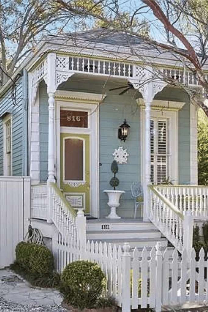 1890 Victorian For Sale In New Orleans Louisiana — Captivating Houses