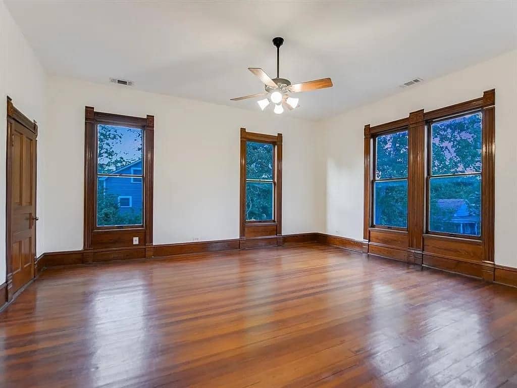 1892 Victorian For Sale In Bastrop Texas